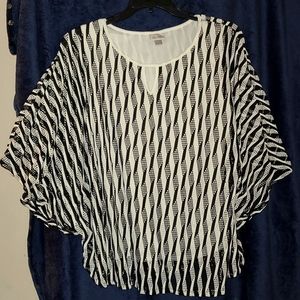 Avenue, 18/20, black and white geometric stripe tunic